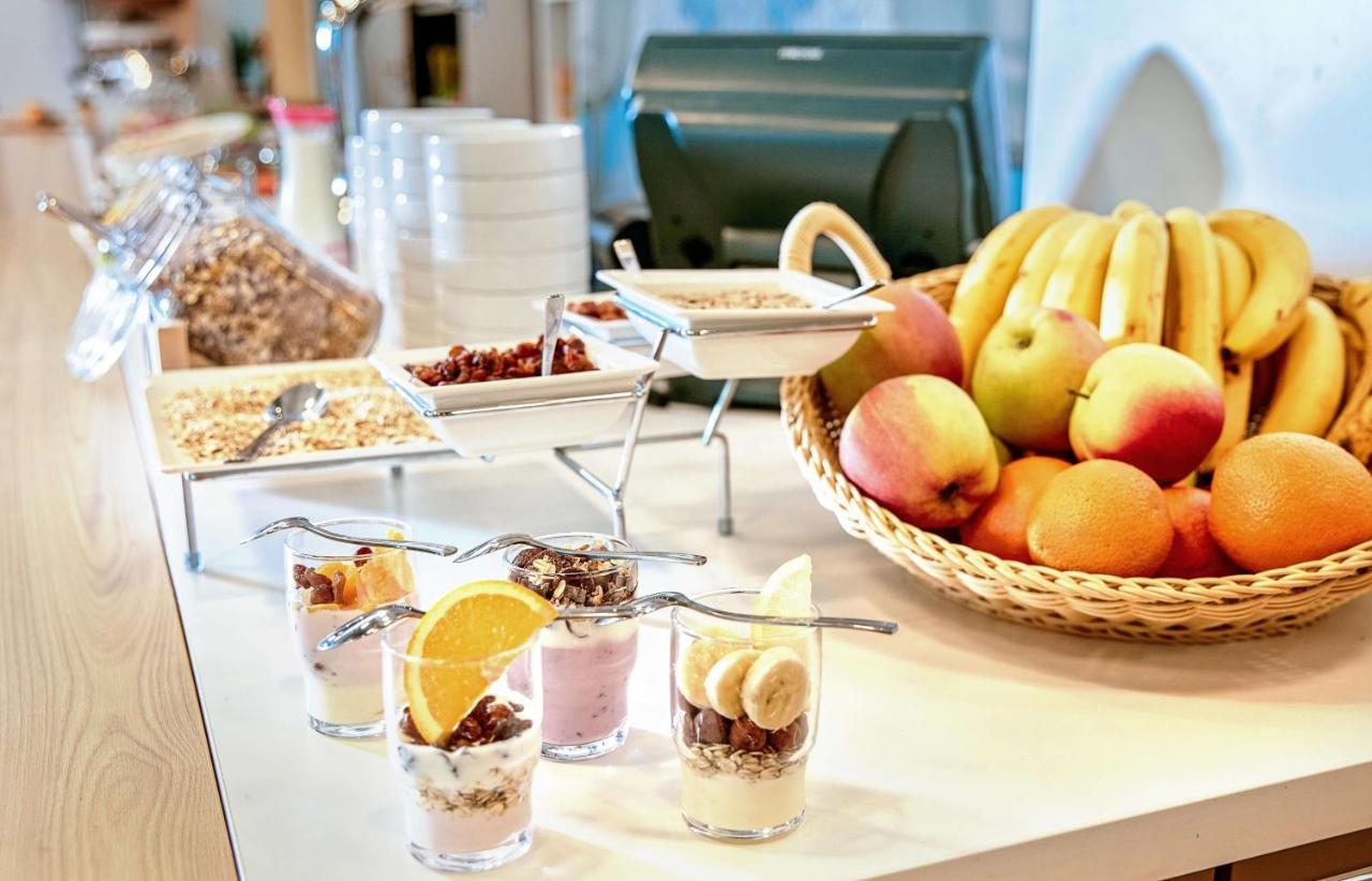 B&B Hotel Katowice Centrum Екстериор снимка